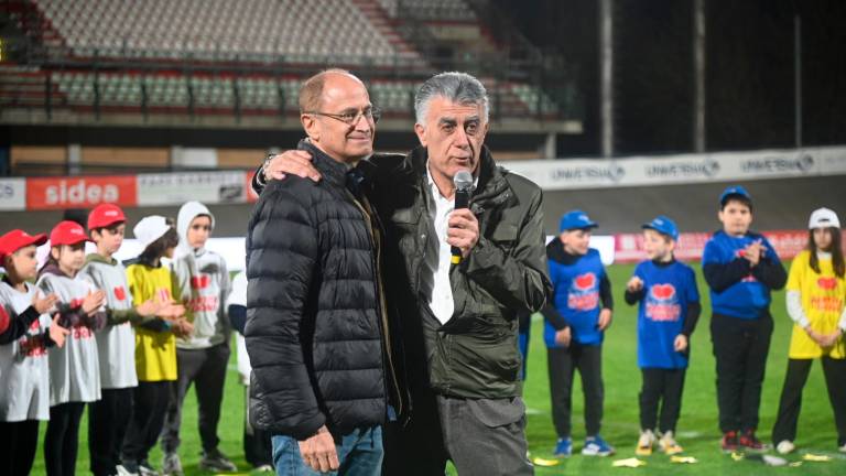 Forlì, in 1.500 per la “Partita del dono” tra Nazionale cantanti e Team Sirotti FOTOGALLERY