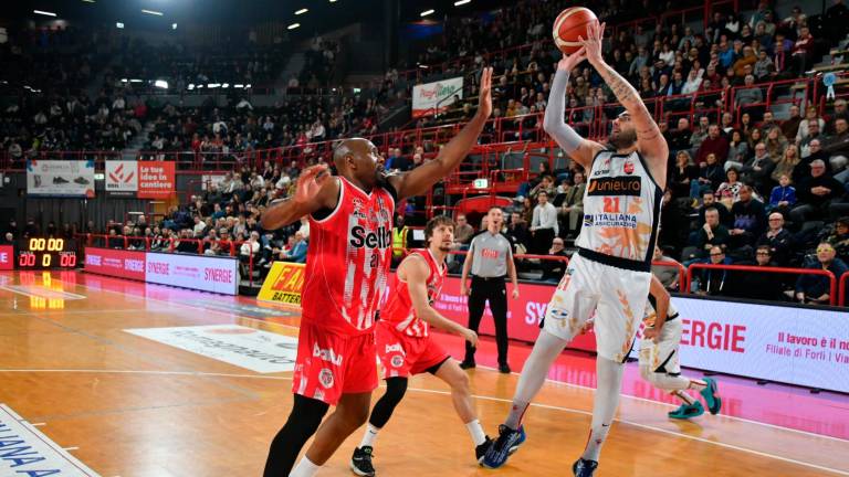 Forlì, Pala Galassi: operative le nuove luci a led