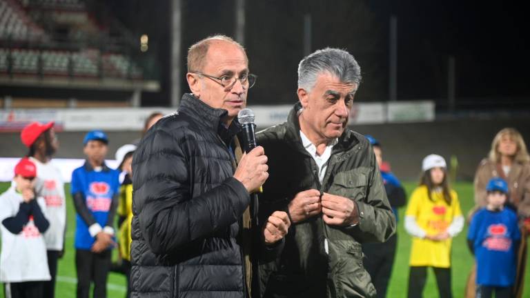 Forlì, in 1.500 per la “Partita del dono” tra Nazionale cantanti e Team Sirotti FOTOGALLERY