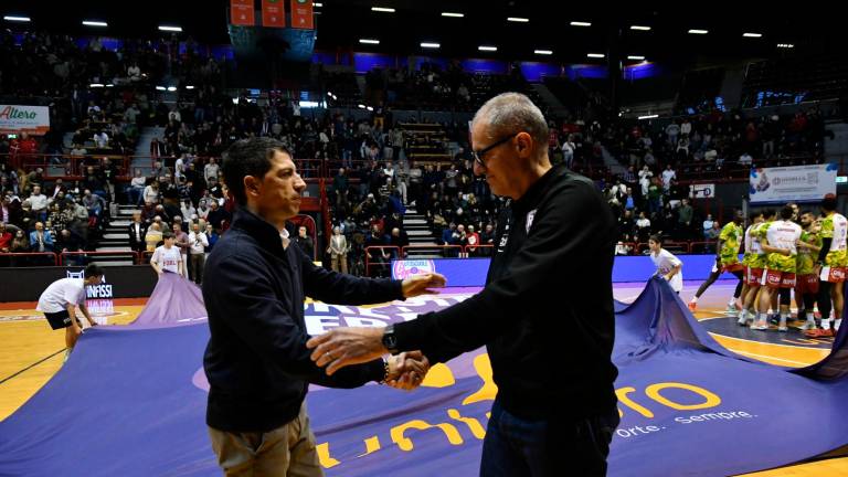 I coach Antimo Martino e Sandro Dell’Agnello prima del derby d’andata a Forlì (Blaco)