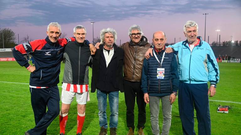 Forlì, in 1.500 per la “Partita del dono” tra Nazionale cantanti e Team Sirotti FOTOGALLERY