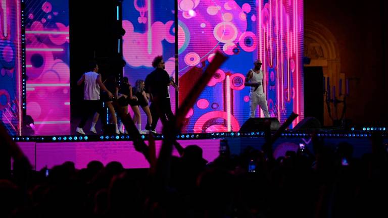 Forlì, Piazza Saffi in festa ma senza il pienone per il concerto di Radio Bruno - Gallery