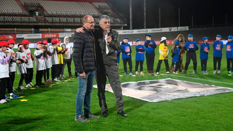 Forlì, in 1.500 per la “Partita del dono” tra Nazionale cantanti e Team Sirotti FOTOGALLERY