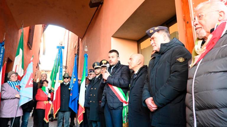 Imola, Giorno della Memoria, il sindaco Panieri: “Grazie alle scuole per il loro contributo” - Gallery
