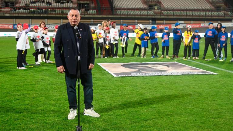Forlì, in 1.500 per la “Partita del dono” tra Nazionale cantanti e Team Sirotti FOTOGALLERY