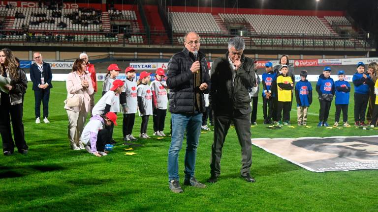 Forlì, in 1.500 per la “Partita del dono” tra Nazionale cantanti e Team Sirotti FOTOGALLERY