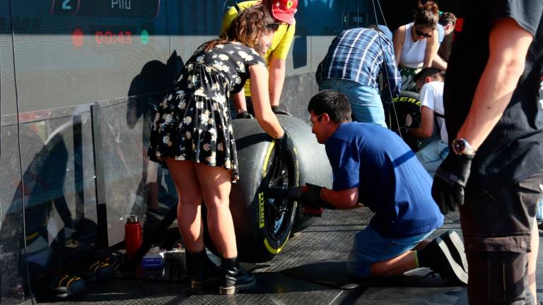 Formula 1, fan zone presa d’assalto fra simulatori, Lego e piloti chef