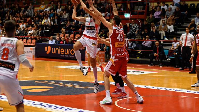 Il 36enne Davide “Dada” Pascolo giocherà il suo terzo campionato con la canotta dell’Unieuro foto fabio blaco