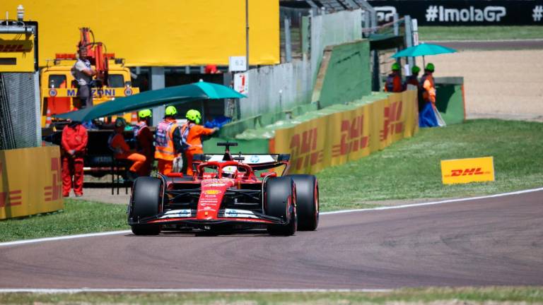 Formula 1 a Imola, Leclerc è il più veloce nelle libere: solo la sua Ferrari sfonda il muro dell’1.16 - Gallery