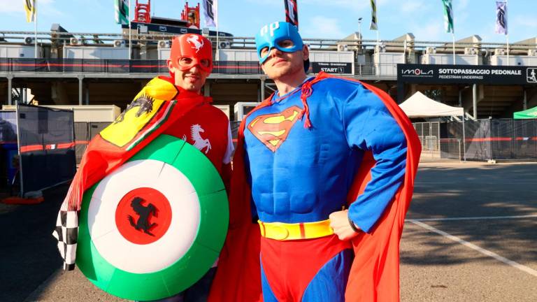 Formula 1, fan zone presa d’assalto fra simulatori, Lego e piloti chef