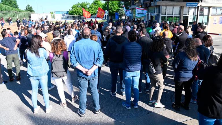 Forlì, crisi Electrolux, De Pascale: “Giudizio molto critico sull’operato del Governo”