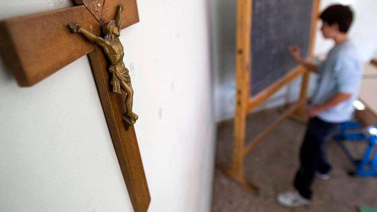 Rimini. Insegnante di religione fa supplenze per quasi vent’anni: la scuola condannata a risarcirla con 18 mensilità