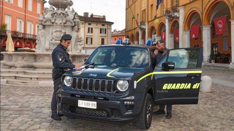 Forlì-Cesena, controlli della finanza: 5 attività chiuse per mancata emissione di scontrini