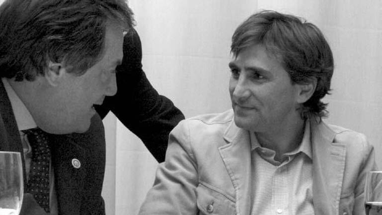 Una immagine degli anni 90 che ritrae un giovane Alex Zanardi con Giancarlo Minardi