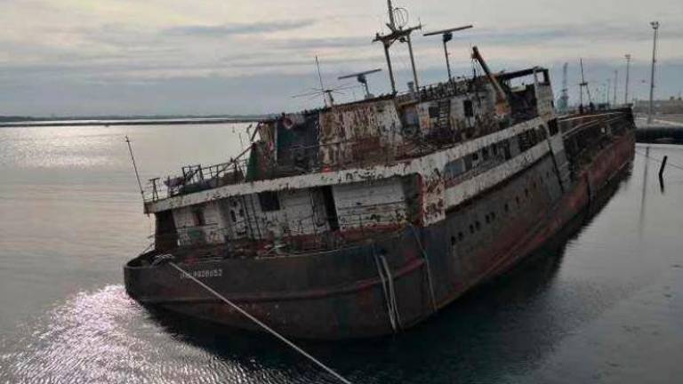 Ravenna, rimozione del relitto della “Orenburggazprom”: via alla gara, intervento da 9 milioni di euro