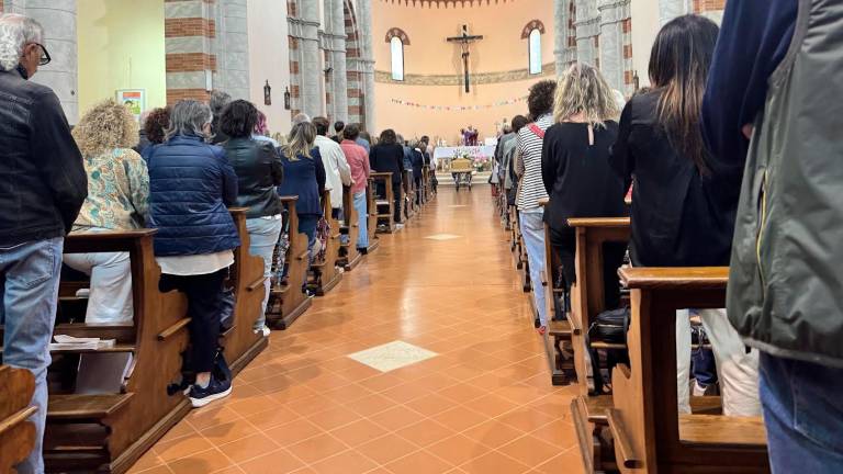 Il funerale di ieri, in chiesa a Borello