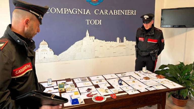 L’intera refurtiva è stata recuperata e già restituita alla legittima proprietaria