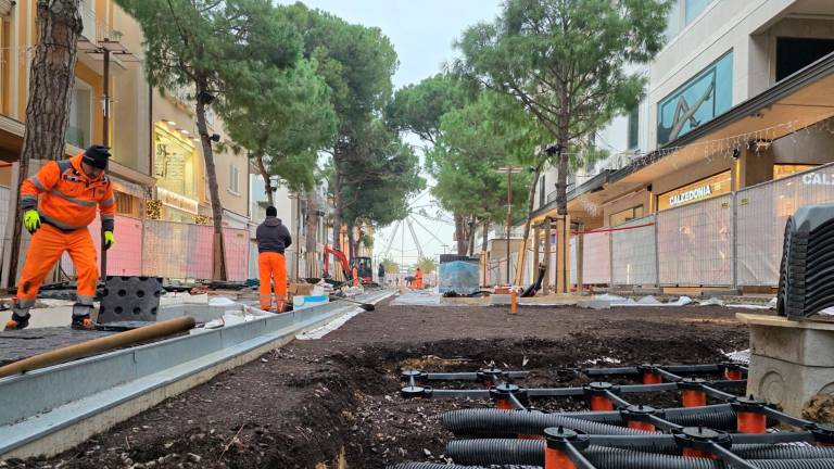 Riccione, nuovo viale Ceccarini, il Comune assicura: “I tempi saranno rispettati”