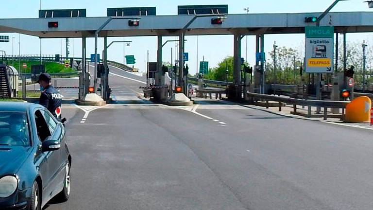 Autostrada A14: chiusa per una notte la stazione di Imola
