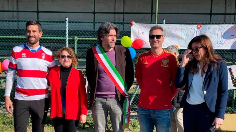 Savignano, scuole senza frontiere: grande festa al campo sportivo e interscambi di studenti con la Spagna con l’Erasmus