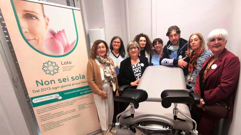 Forlì, da Loto Odv un lettino ginecologico per Ostetricia