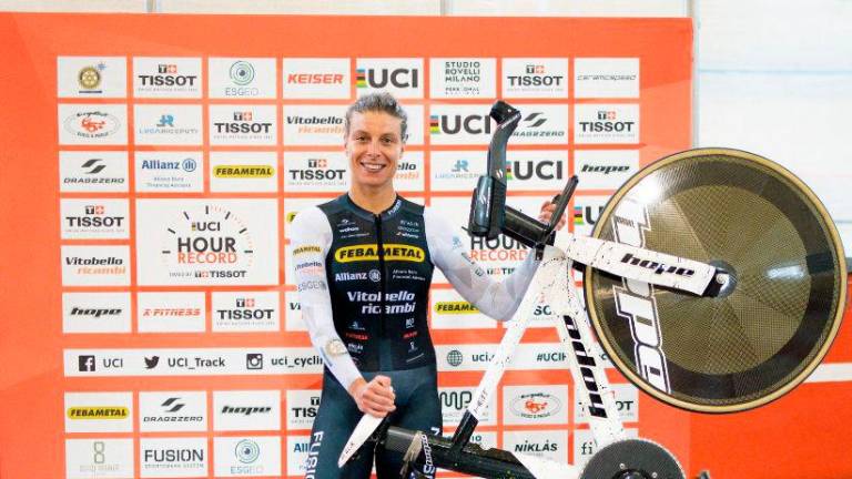 Nasce a Cesena la preparazione per il record dell’ora di ciclismo femminile frantumato in Messico