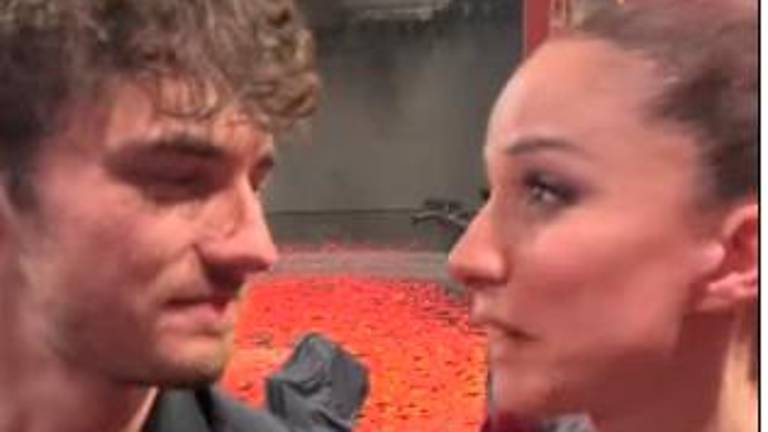 Andrea Delogu trionfa a “Ballando con le stelle”: “Grazie alla mia famiglia” VIDEO