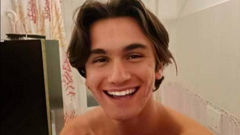 La foto postata su Facebook dal papà di Evan Delogu