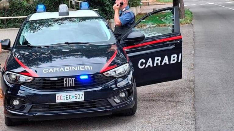 Una pattuglia dei carabinieri in servizio