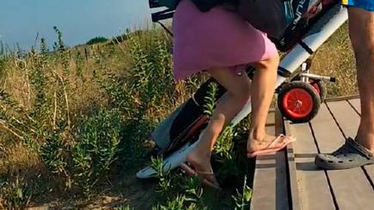 Ravenna, Ancisi accusa: “Passerella devastante sulla duna di Porto Corsini”