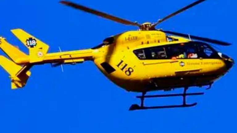 Misano, coppia fuori strada con la Ducati, trasportata in elicottero al Bufalini