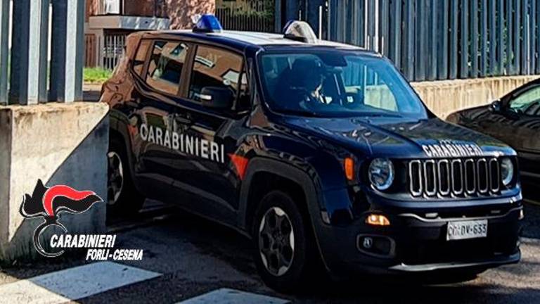 Rimini. L’allarme dei militari dell’Arma: “Si fingono carabinieri al telefono e truffano la gente”
