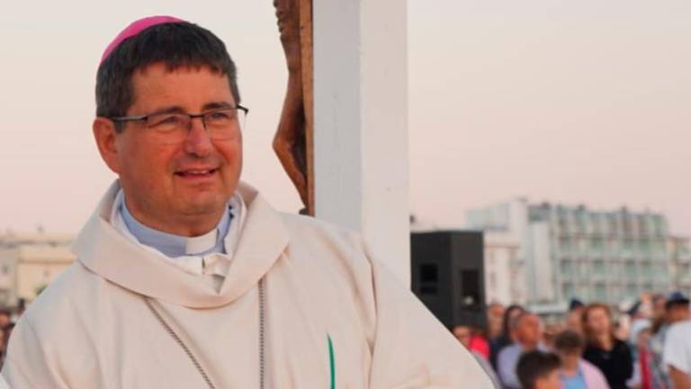 il vescovo di Rimini, don Nicolò Anselmi