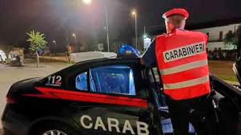Massa Lombarda, sorpreso con un coltello a rubare al supermercato: denunciato dai Carabinieri
