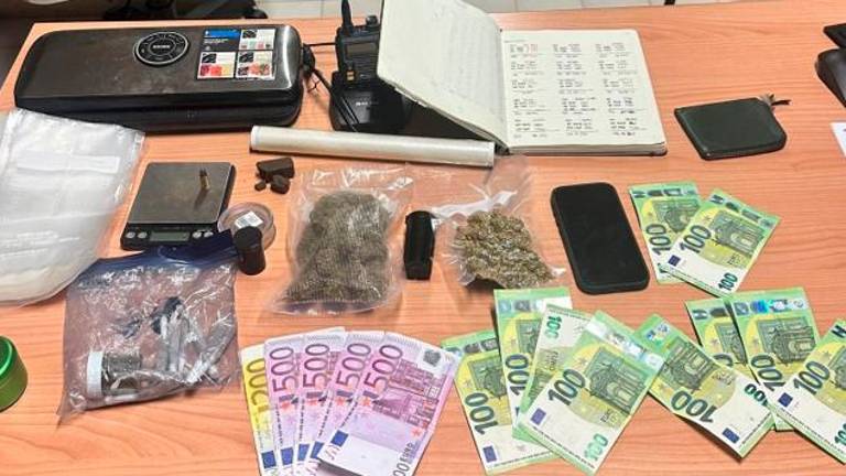 Milano Marittima, droga addosso e in casa: arrestato 26enne