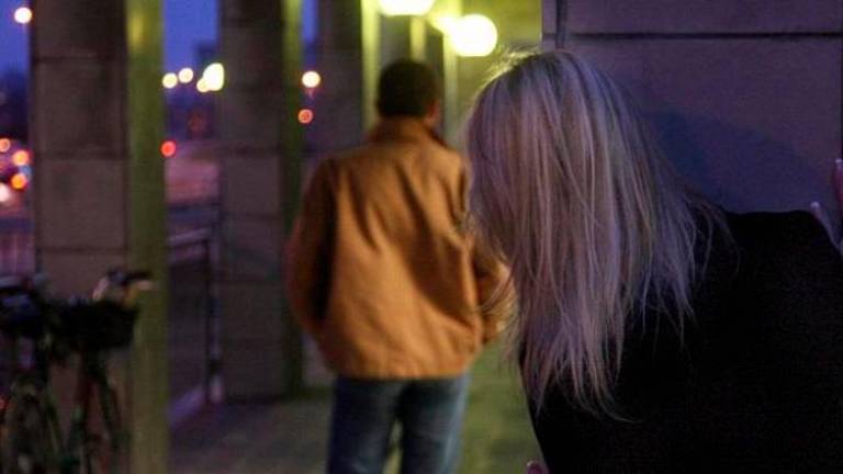 Rimini. Peseguitato, minacciato e maltrattato dall’ex moglie e dagli ex suoceri: scattano tre braccialetti elettronici