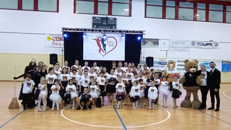 Ravenna, 60 giovani ballerini al Befana show
