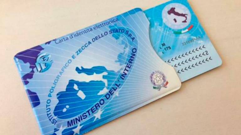 Finanziamento auto con i dati della consuocera: assolto 75enne ravennate