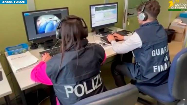 Maxi truffa, dopo le ville di Rimini sequestro di 7,5 milioni di dollari in criptovalute