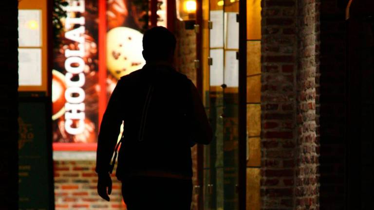 Faenza, volontario Anc preso a pugni e scaraventato contro un muro