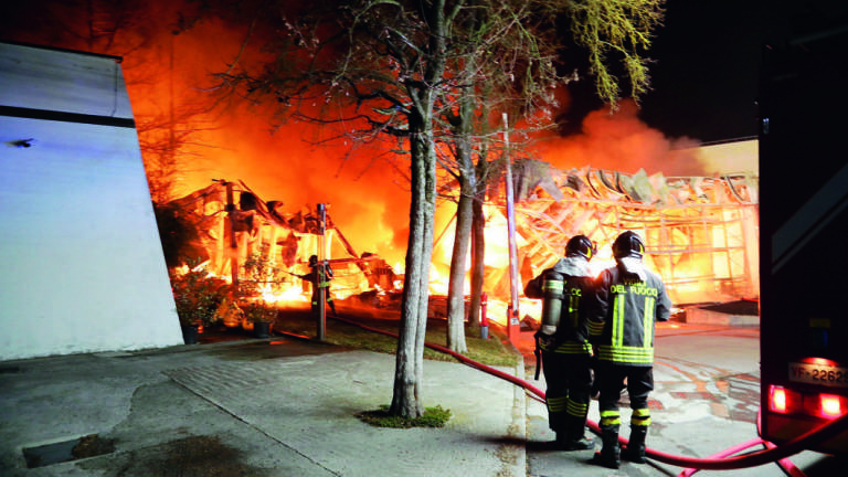 Cesena, a un mese dall'incendio ha riaperto il Factory Outlet