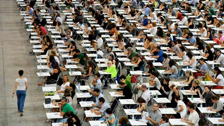 Rimini. Insegnanti a caccia di un posto fisso. Allarme del sindacato: “Poche cattedre e tantissimi candidati”