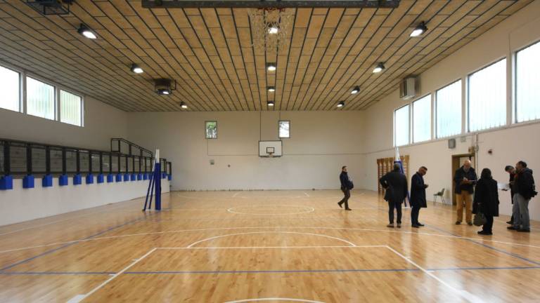 Forlì. Freddo e infiltrazioni in palestra, la protesta delle società sportive