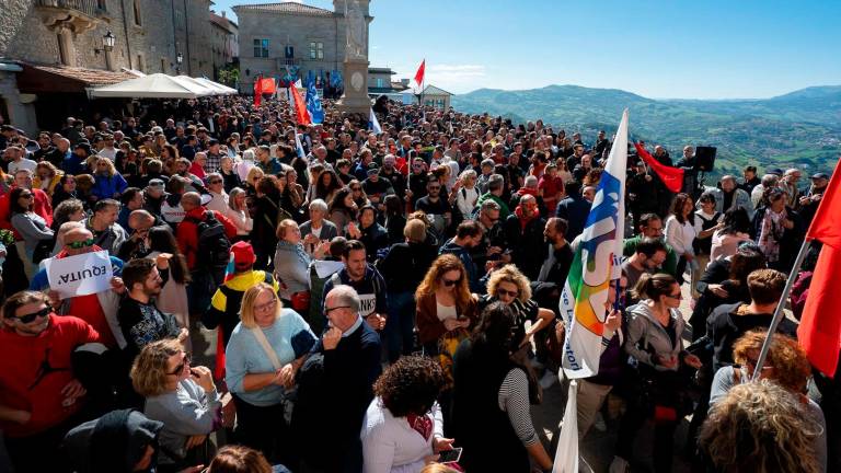 San Marino, in 8mila ancora in piazza. Csdl: “Dimissioni del governo”