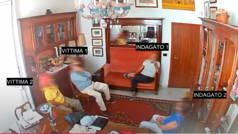 Un’immagine tratta dalle telecamere dello studio ravennate