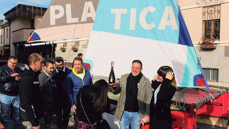 La storia del catamarano anti plastica raccontata stasera a Gambettola