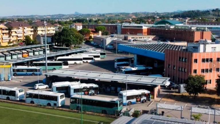 Il deposito dei bus in via Spinelli