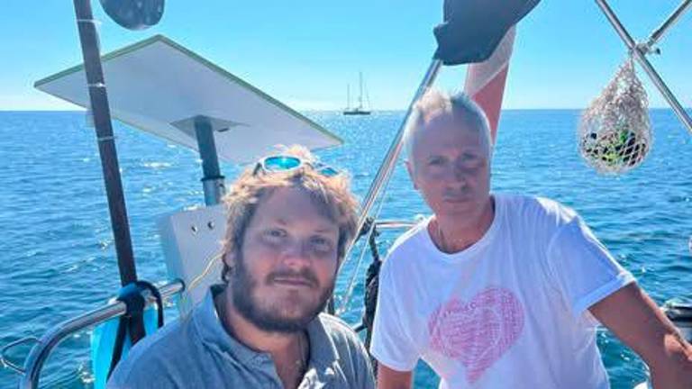 Luca Alberto Biasioli sulla Morgana insieme al senatore Marco Croatti rimpatriato ieri da Israele