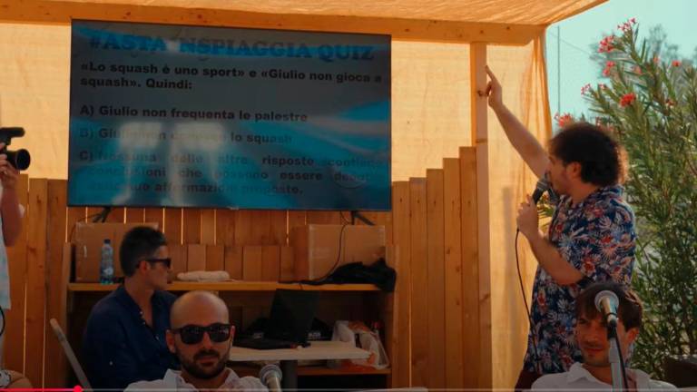 L’asta in spiaggia del 2023 al Tortuga Beach