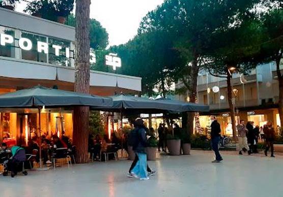 La storica gelateria Sporting di Milano Marittima